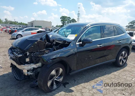 2024 Mercedes-Benz Glc 300 4Matic Suv from USA, damaged, VIN W1NKM4HB1RF142886